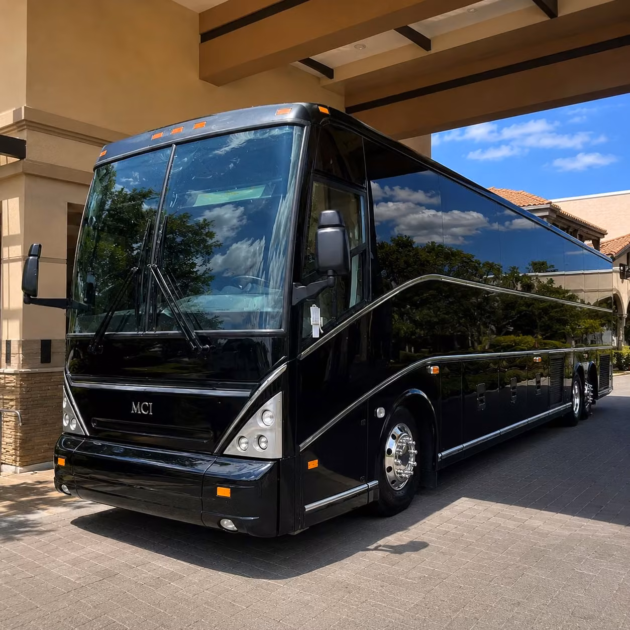 group transportation to toyota amphitheatre and outdoor festival venues