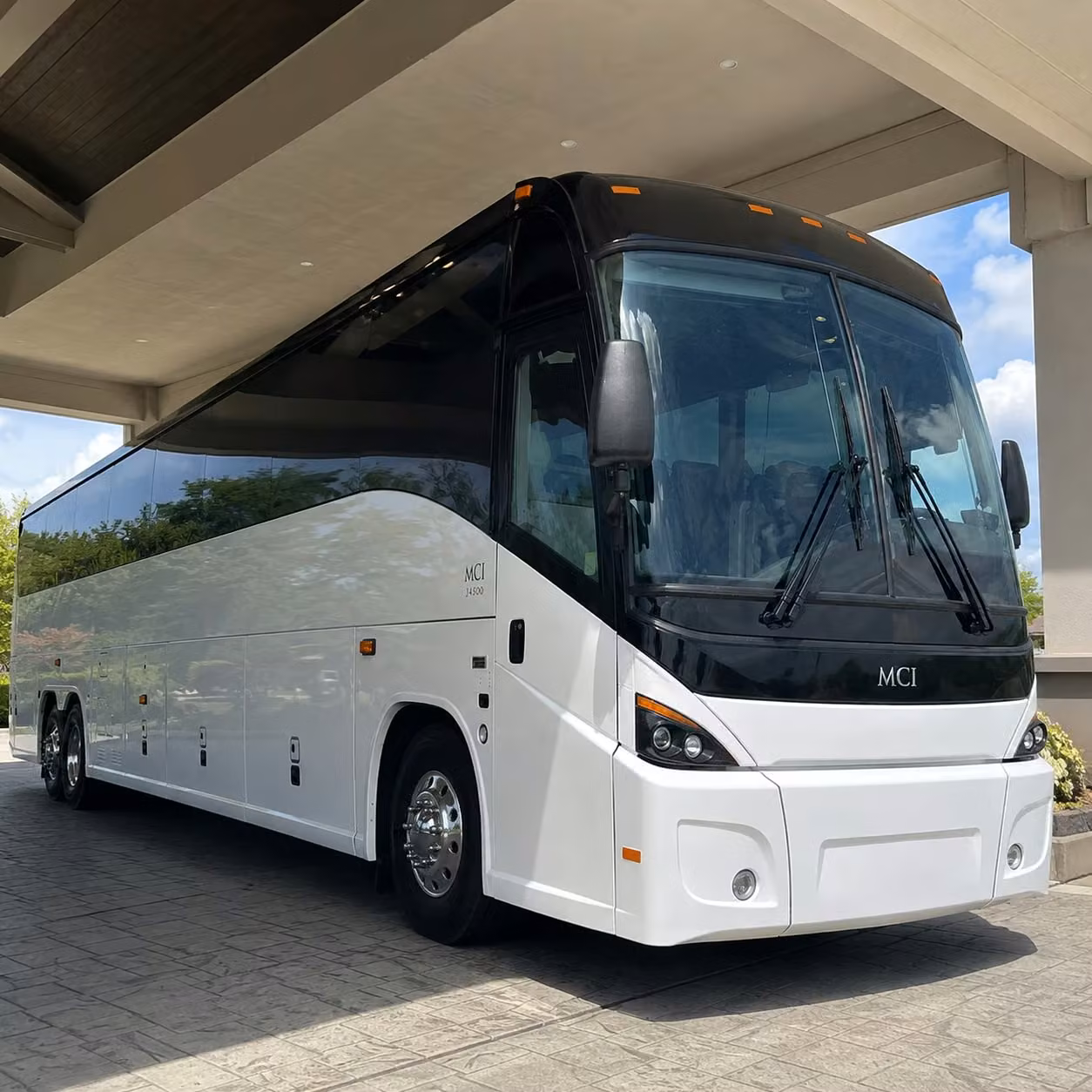 one bus for the whole group means no one gets left behind